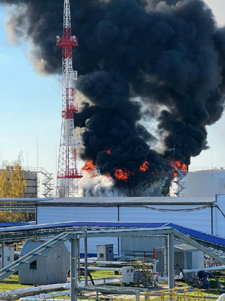 Incendiu uriaș la un depozit de petrol din regiunea rusă Belgorod. Guvernatorul local denunță un bombardament ucrainean