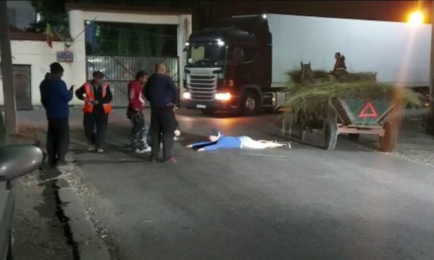 Fost deţinut eliberat din Penitenciarul Găești, amendat după ce a făcut scandal în fața închisorii pentru a fi primit înapoi