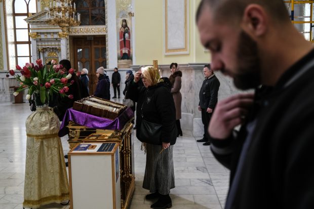 Ce biserică vor alege românii din Ucraina? O întrebare care poate aprinde un conflict