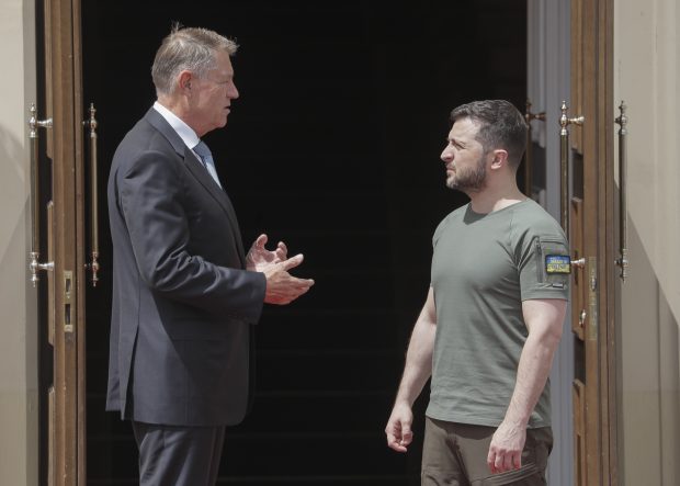Iohannis condamnă cu fermitate „atacurile oribile cu rachete” asupra Ucrainei: „Uciderea oamenilor nevinovați trebuie să înceteze”