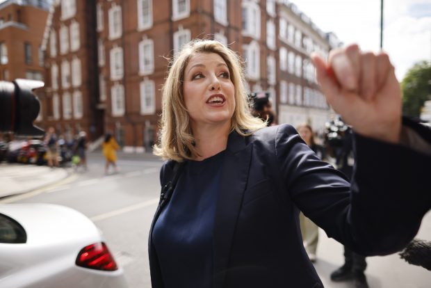 Penny Mordaunt intră în cursa pentru succesiunea premierului Liz Truss. Este prima candidatură anunțată oficial
