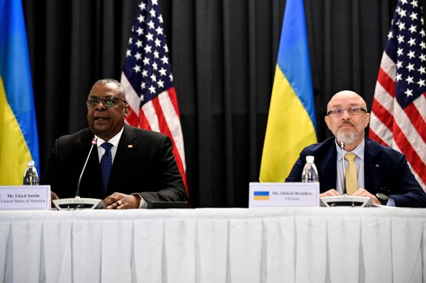Secretarul american al Apărării consideră că nu este imposibil ca Putin să folosească armele nucleare. „Nu există niciun control asupra lui”