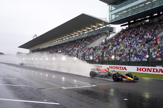 Max Verstappen, campion în Formula 1 pentru al doilea an consecutiv după victoria din Japonia