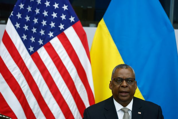 Lloyd Austin a discutat la telefon cu Serghei Șoigu, într-o rară convorbire între cei doi miniștri purtată după începutul războiului din Ucraina