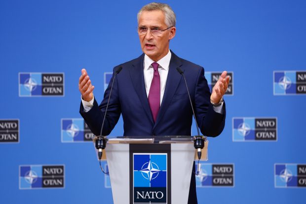 Jens Stoltenberg, mesaj înaintea reuniunii miniștrilor de externe din NATO de la București: ”Preşedintele Putin eşuează în Ucraina”