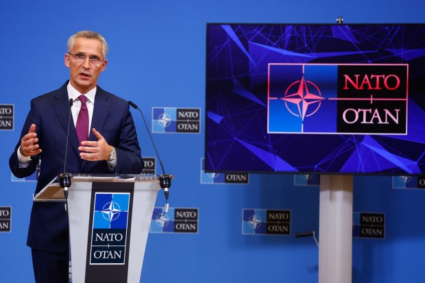 New York Times: Cine e favorit pentru a prelua șefia NATO. Numele lui Klaus Iohannis nu e amintit