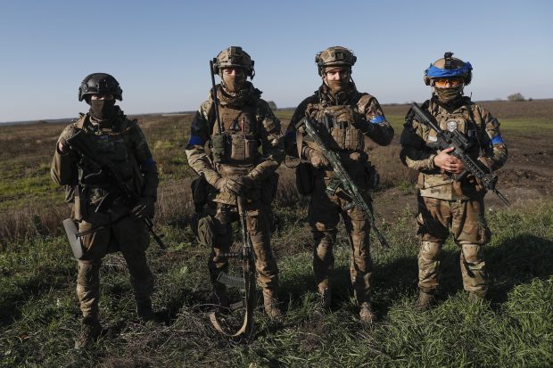 UE intensifică sprijinul militar pentru Ucraina. 15.000 de soldați ucraineni urmează să fie antrenați pe teritoriul său
