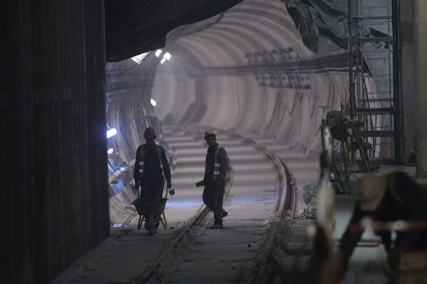 Cum a folosit „milionarul fără chip” Dragoș Dobrescu „nemulțumirea publică față de cum se construiește metroul” pentru a cere o mită de 1 milion de euro. Ce rol urma să joace un primar din București