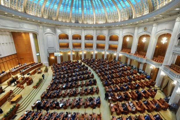 Senatul a adoptat majorarea impozitelor pe proprietate cu 50%. Proiectul va fi dezbătut de Camera Deputaților