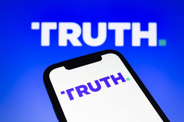 Truth Social, rețeaua de socializare a lui Donald Trump, aprobată în Magazinul Google Play