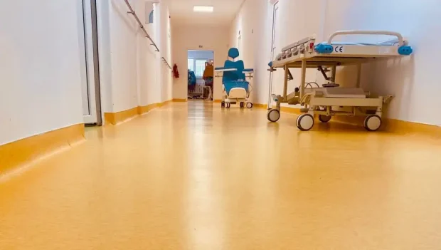 Răsturnare de situație în cazul pacientei din Alba Iulia, suspectă de botulism. NU SE CONFIRMĂ boala