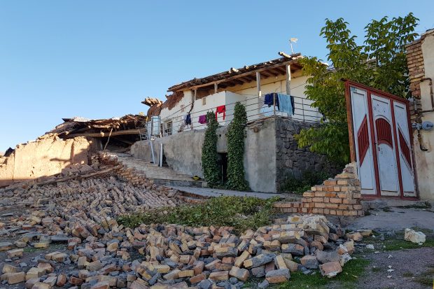 Cutremur cu magnitudinea 5,7 în Iran. Peste 270 de persoane au fost rănite