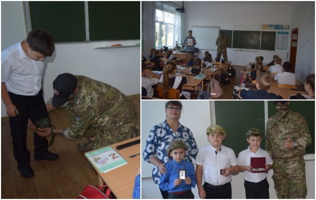 Mercenar din Batalionul Wagner, propagandă la clasa a III-a, într-o școală din Rusia: „Le-a arătat școlarilor decorațiile sale și medalia Pentru Curaj”