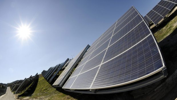 Parcurile solare ale CE Oltenia și OMV Petrom, pierderi de peste 5 milioane de euro, și fără energie produsă