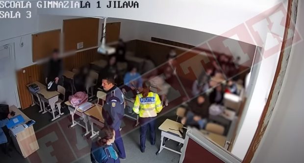 Poliţiştii care au percheziţionat elevii la şcoala din Jilava, cercetaţi pentru posibile fapte de abuz