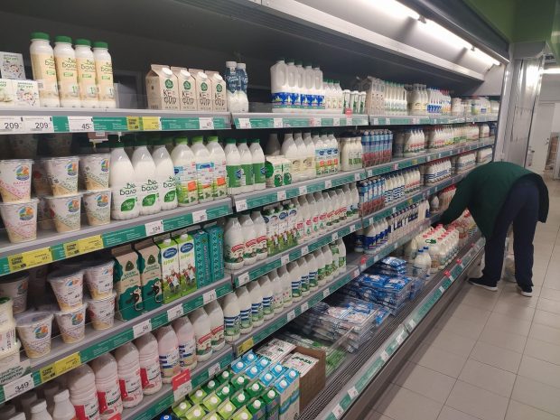 Lactalis anunță că nu va părăsi piața rusă. Cum își motivează cel mai mare producător de lactate din lume decizia