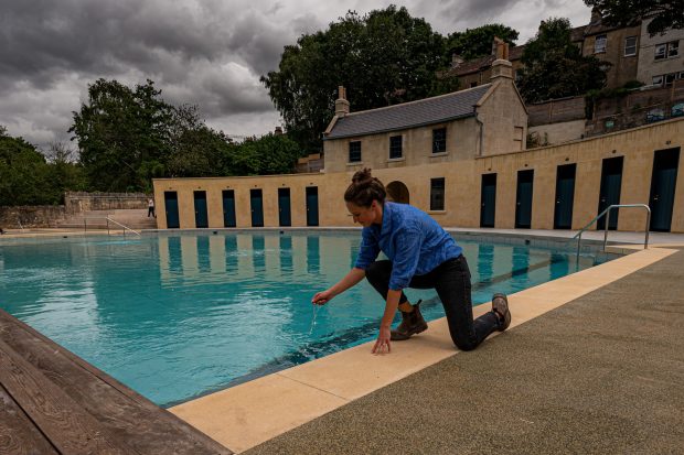 Cea mai veche piscină publică în aer liber din Marea Britanie, redeschisă cu ajutorul localnicilor