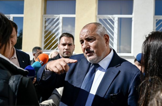 Partidul fostului premier Borisov e pe cale să câștige alegerile din Bulgaria, deși a obținut doar un sfert din voturi, conform exit-poll-urilor