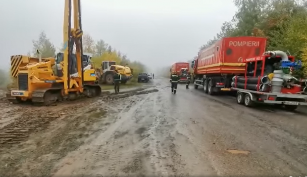 158 de localnici din Roșia Montană au acceptat să fie evacuați, alți 105 au decis să rămână. Ce se întâmplă cu nivelul apei din lacul Tăul Mare
