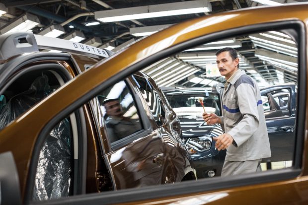 Dacia ar putea ajunge pe mâna chinezilor de la Geely. Șeful sindicatului de la Mioveni: „Chiar acum se negociază”