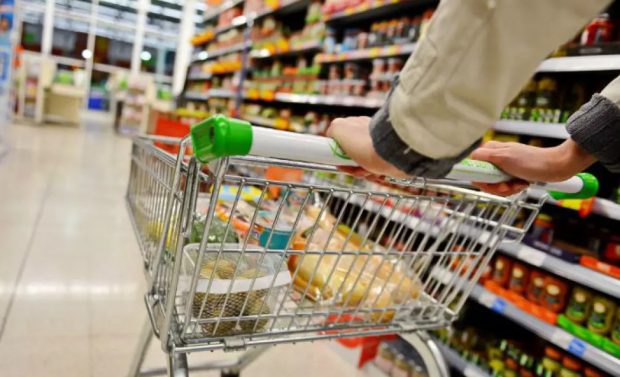 Cum a reușit un hoț misterios să scape de procurorii din Alba, după un furt dintr-un supermarket. Ce s-a întâmplat