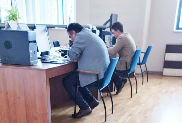 Ce spune USR despre acțiunea partidului de a copia de mână teza de doctorat a ministrului Lucian Bode, după ce a fost semnalată de Emilia Șercan
