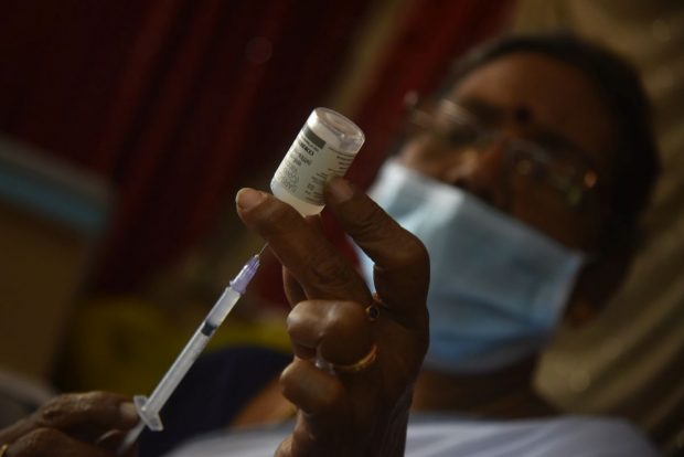 India a distrus 100 de milioane de doze de vaccin anti-COVID expirate, de producție locală