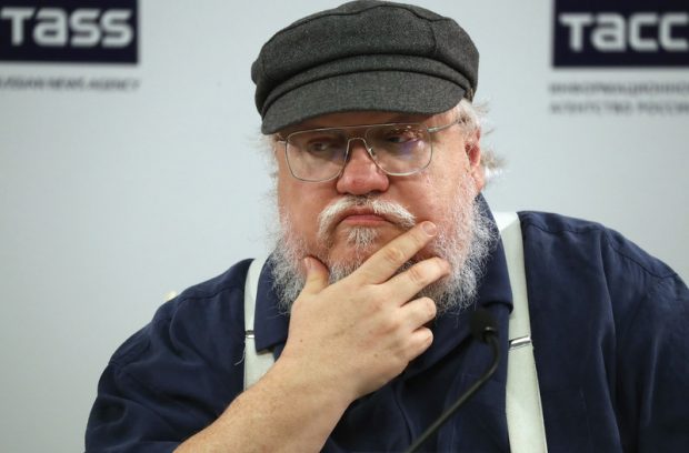 George R.R. Martin, autorul „Game of Thrones”: „Mi-aș dori să am un dragon pe care să pot zbura la Kremlin”