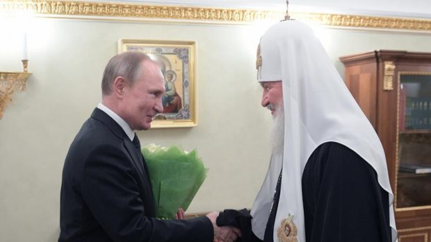 Mesajul Patriarhului Moscovei, cu o zi înainte ca Vladimir Putin să împlinească 70 de ani: „Rugăciuni fierbinți pentru sănătatea șefului statului rus”
