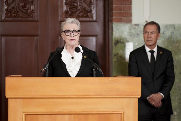 Cum răspunde comitetul care acordă Nobelul pentru Pace afirmațiilor că premiul transmite un mesaj lui Vladimir Putin de ziua lui