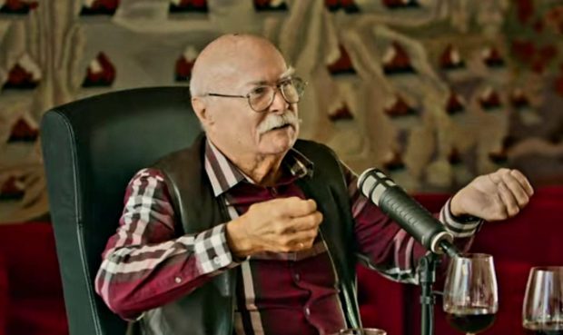 Tudor Gheorghe, maestru și în bucătărie: „Gătesc ciorbe de toate felurile. Prepar și 300 de sarmale, pun varza la murat”