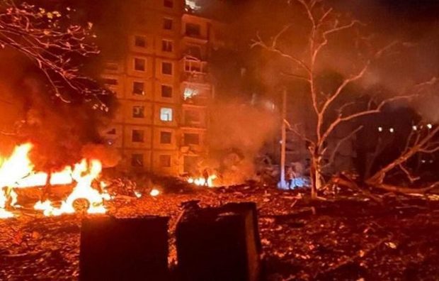 17 oameni au murit în casele distruse de 10 rachete rusești, în Zaporojie. Atacul a avut loc la ora 3 dimineața