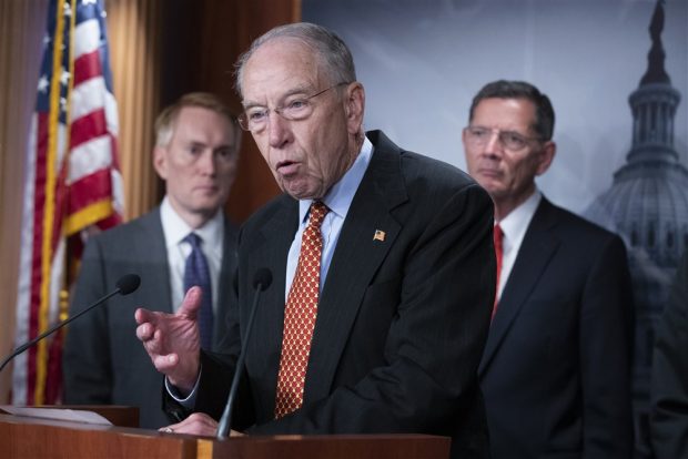 Un senator american în vârstă de 89 de ani a câştigat un al optulea mandat. E în funcție din 1981