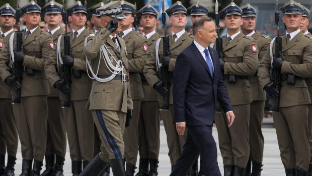 Polonia a pornit cursa înarmării, iar principalul furnizor e Coreea de Sud. Politico: „Va fi cea mai puternică forță terestră din UE”