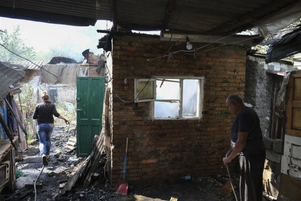 „E tot mai greu să supraviețuim aici”. Temerile locuitorilor dintr-un oraș asediat de ruși