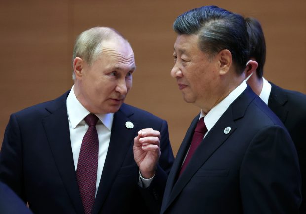 Războiul a transformat economia rusească: de dolarul american la yuan-ul chinez