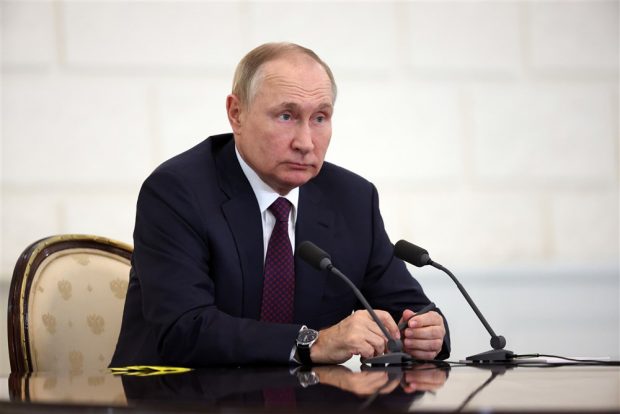 Putin, indecis dacă va candida la alegerile prezidenţiale din 2024, anunță Kremlinul