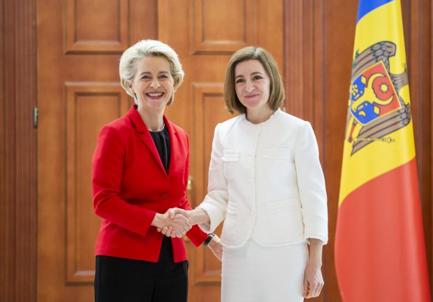 Maia Sandu, în timpul întrevederii cu Ursula von der Leyen: „Mulţumim României, datorită căreia astăzi avem curent electric în casele noastre”