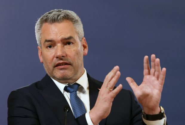 Pagina de Facebook a cancelarului austriac, asaltată de mesajele românilor: „Într-un fel sau altul, România va fi în Schengen”