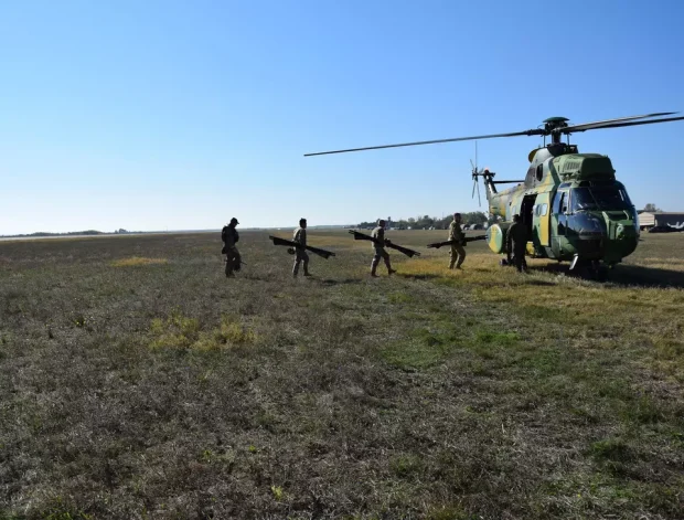 Cei șapte militari de la Baza Kogălniceanu și un civil acuzați de furt de combustibil, arestați preventiv