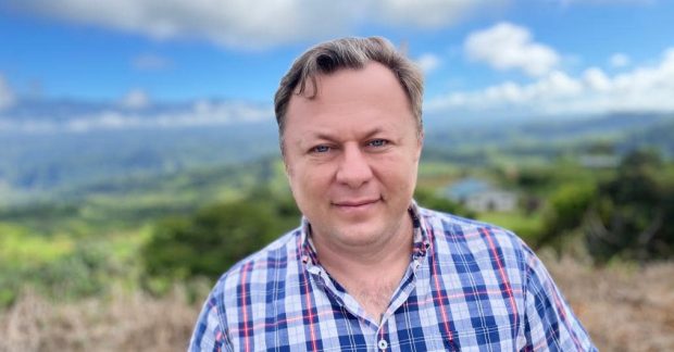 Cu ce se ocupă Dragoș Dolănescu după încheierea mandatului de deputat în Costa Rica. „Am decis să redeschid cabinetul”