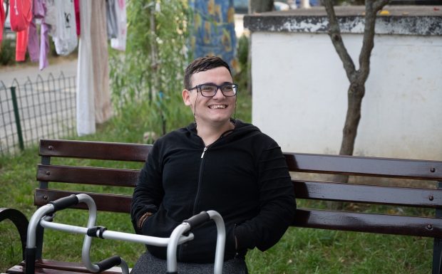 Povestea lui Andrei de la „Visuri la cheie”. A făcut 6 operații pentru a putea merge: „Sunt un om fericit, chiar dacă sunt așa cum sunt”