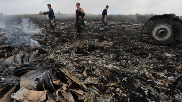 Trei bărbați, vinovați de uciderea a 298 de persoane, în atacul cu o rachetă asupra avionului MH17, din 2014￼