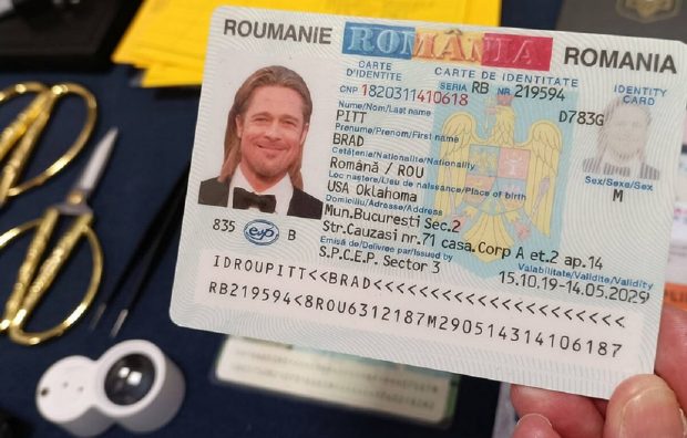 Brad Pitt cu domiciliul pe strada Căuzași, în Sectorul 3 din București, buletin găsit la un falsificator de acte arestat în Spania