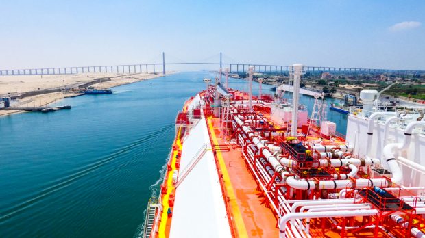 Canalul Suez – istoria canalului ce leagă Marea Mediterană de Marea Roșie