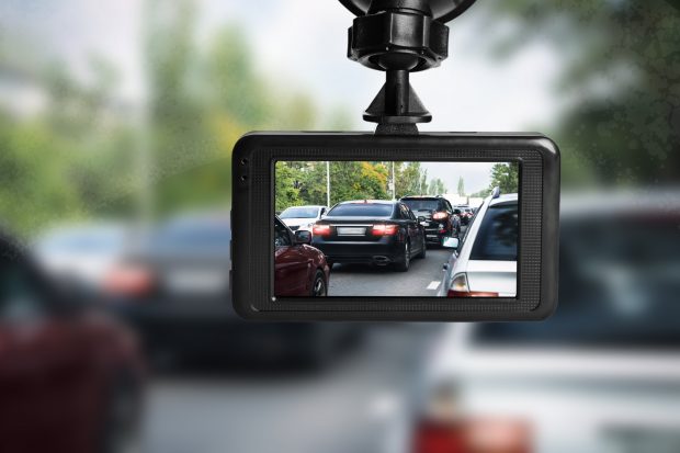 Cele mai bune camere video auto. De ce să îți cumperi un astfel de dispozitiv