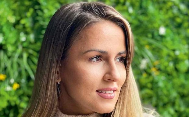 Cristina Almășan, mamă de fetiță, susține alăptatul în public: „La urma urmei, toată lumea mănâncă oriunde, oricum”