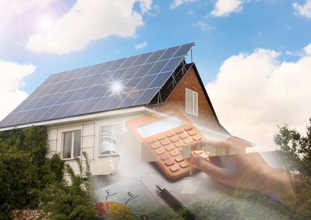 Cum să faci economie la energie. Cât consumă aparatele lăsate în priză chiar și atunci când sunt oprite?