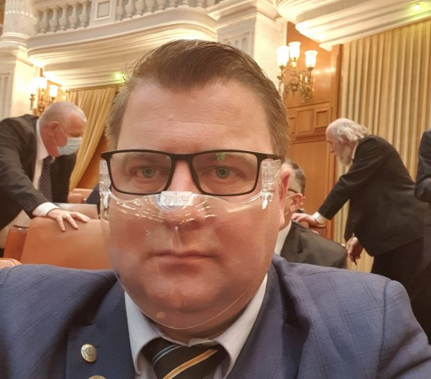 Deputat ales pe listele AUR, amendat cu 40.000 de lei pentru că a postat pe Facebook informații dintr-o anchetă penală