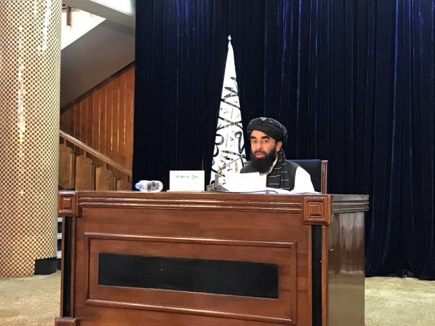 Liderul suprem taliban cere implementarea deplină a legii sharia, care prevede execuții publice, biciuiri și amputări de membre